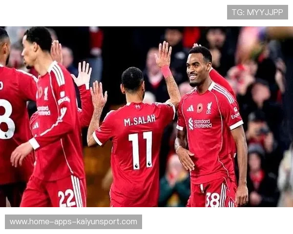 足坛悲喜夜！40岁C罗双响+绝杀5大豪门集体飘红唯有曼联没赢球，c罗在曼联最经典的比赛